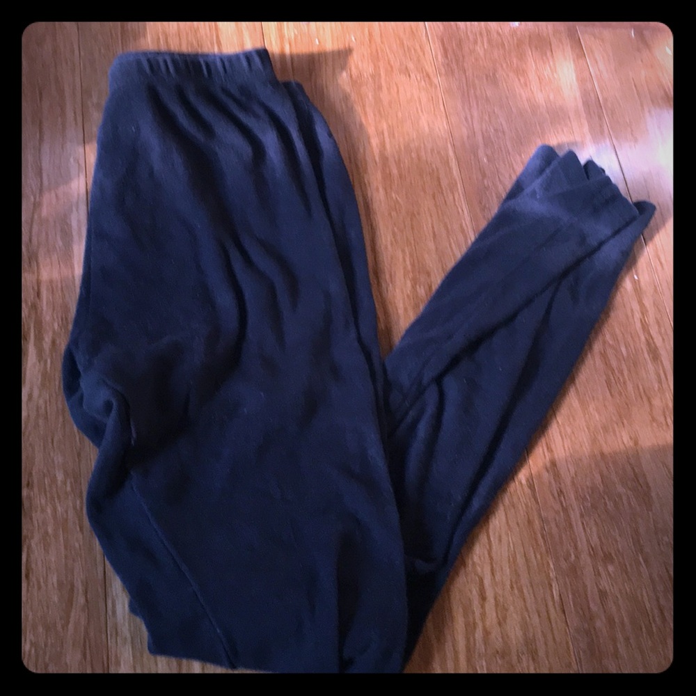 Black leggings